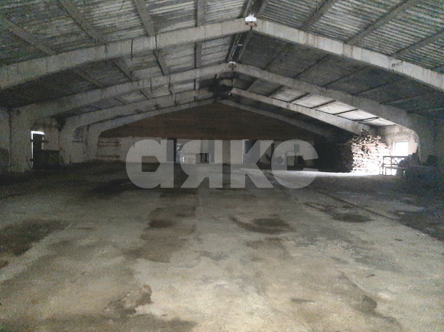 Фото №3: Коммерция 1000 м² - Усадище